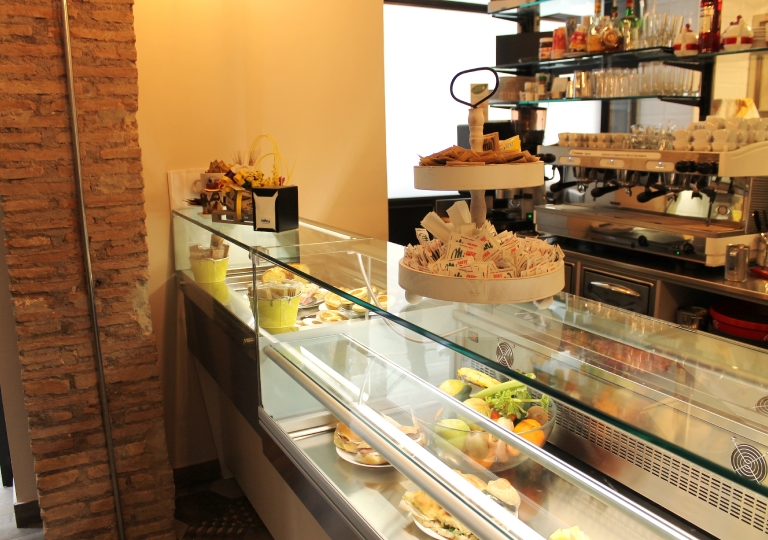 Bar - Almeva Caffe'